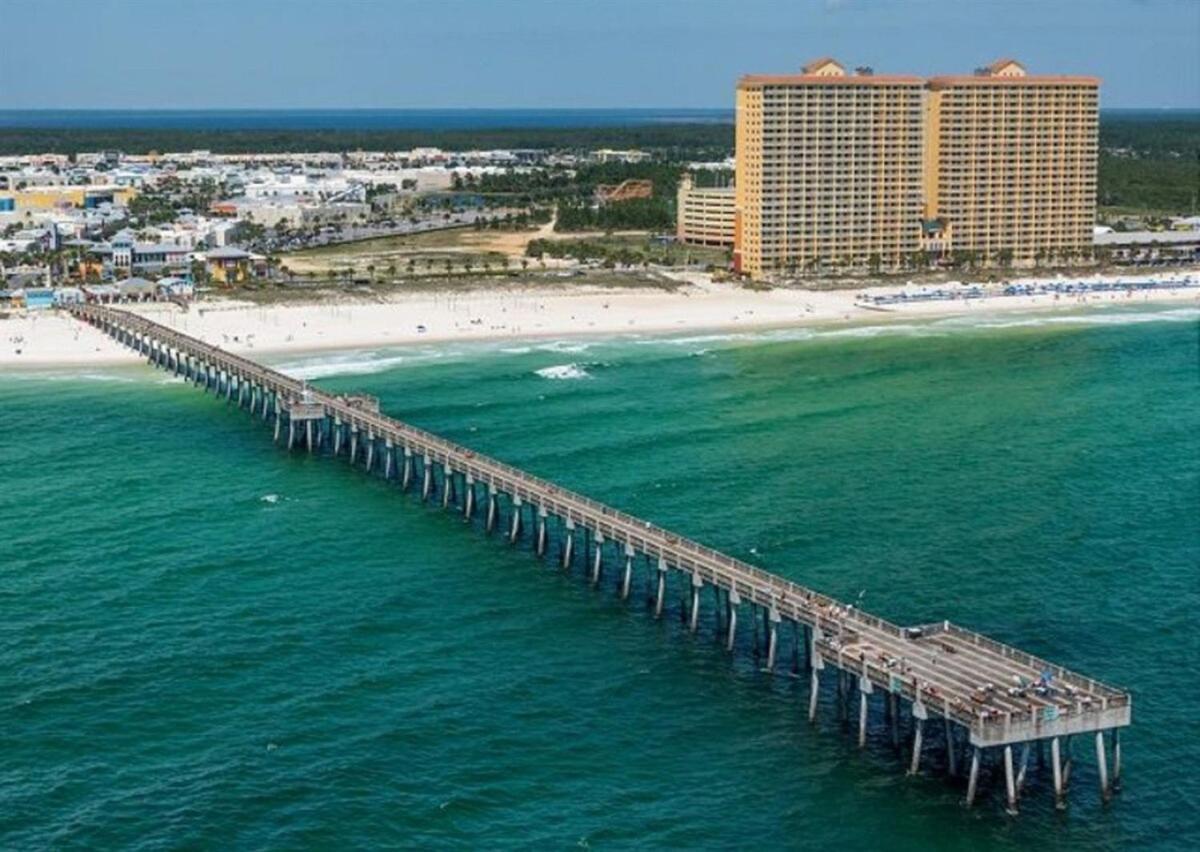 Calypso 206w Floor West Tower No Elevators Needed Apartment *